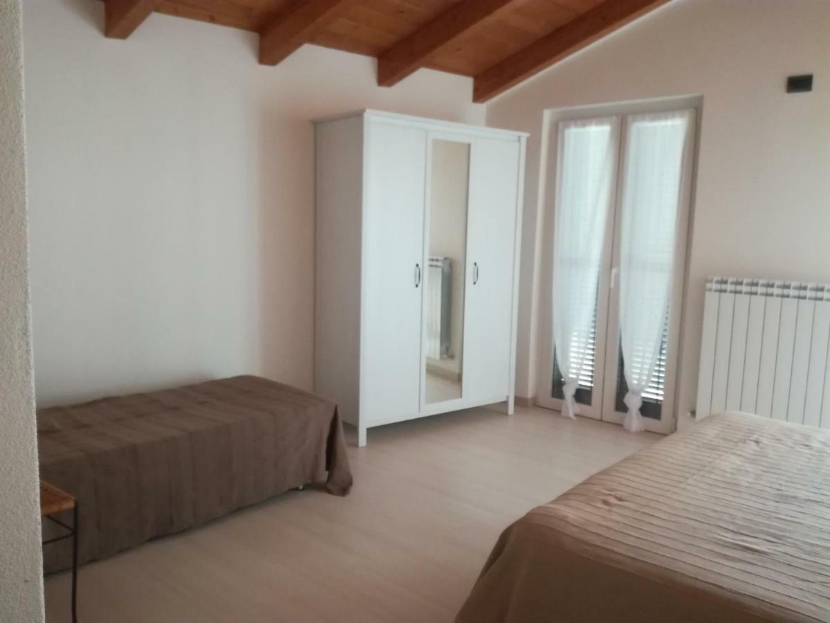 casa stefania Apartment Mandello del Lario Exterior foto