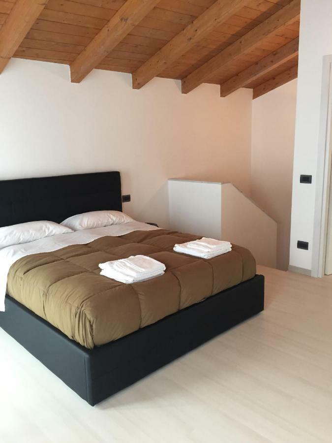 casa stefania Apartment Mandello del Lario Exterior foto