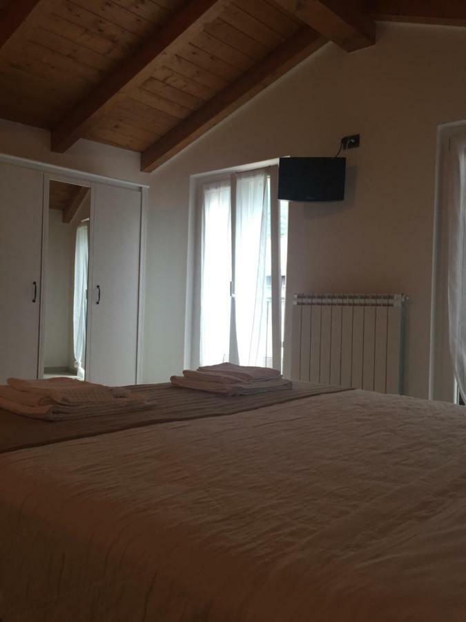 casa stefania Apartment Mandello del Lario Exterior foto